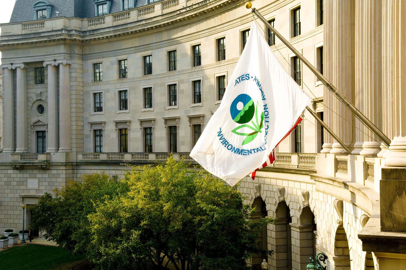 Farm, Biofuel Leaders Embrace EPA’s New Position on Tenth Circuit’s Small Refinery Waiver Decision